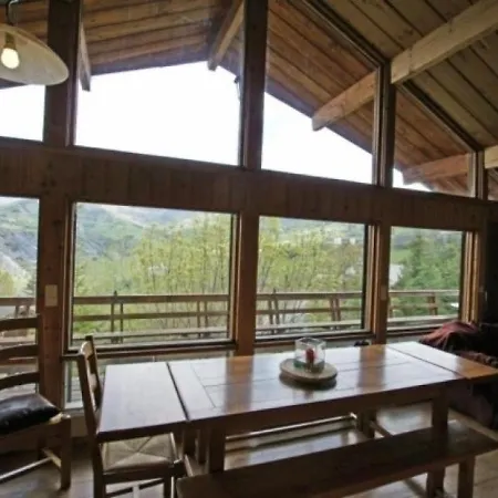 Chalet Enchastrayes, 5 Pieces, 10 Personnes - Fr-1-165-73 Chalet *